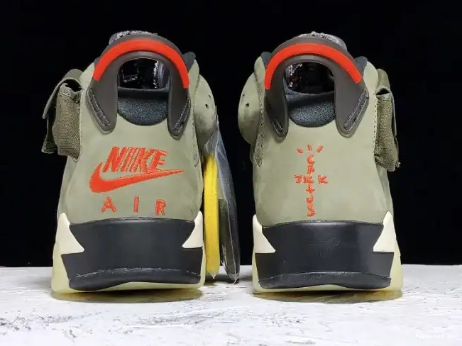 6 Medium Jordan Travis CN1084-200 x Olive Air Scott 0508